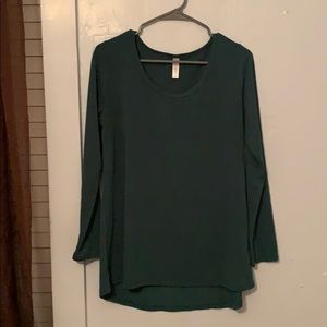 Lynnae Lularoe long sleeve top